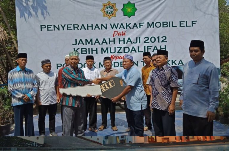 Alumni KBIH Muzdalifah 2012 Serahkan Wakaf Minibus
